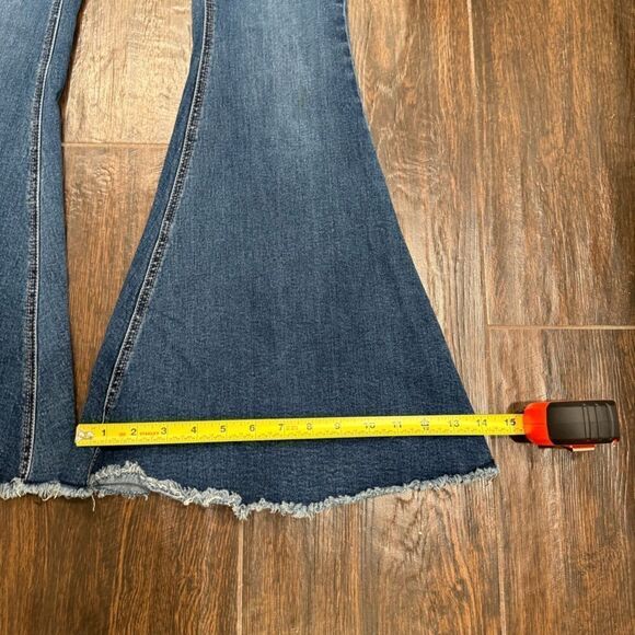 Rock & Roll Cowgirl Women's Bargain Button Bell Jean sz 28/32 - Picture 5 of 9